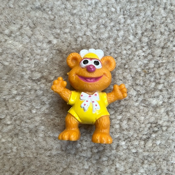 Vintage 1986 Muppet Babies Fozzie Bear Happy Meal Action Figure - Picture 2 of 8
